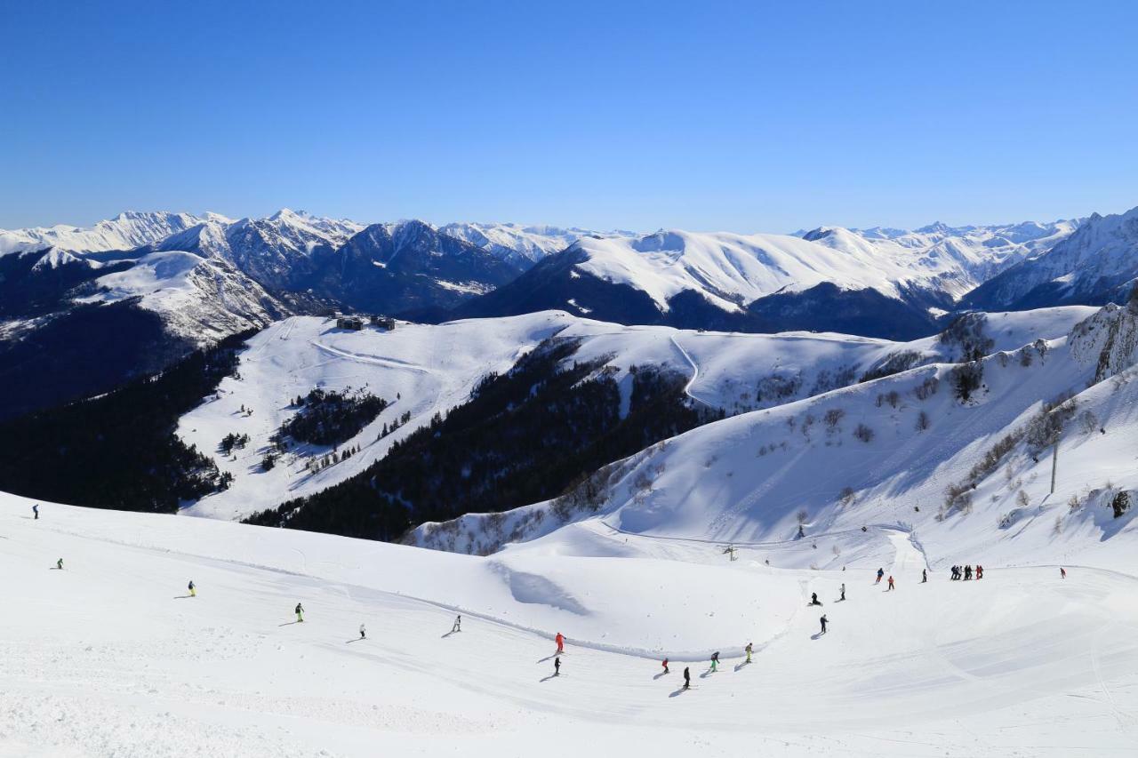 Bagnères-de-LuchonLes Meubles De Luchon - La Perle Bleue - Centre Luchon, Beau T2, 2 A 4 Personnes, Wifiアパートメント エクステリア 写真